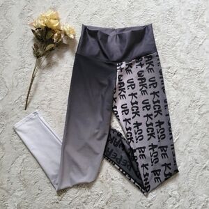 Punk Robb "Wake Up. Be Kind. Repeat" Ombre Gray Leggings Size M